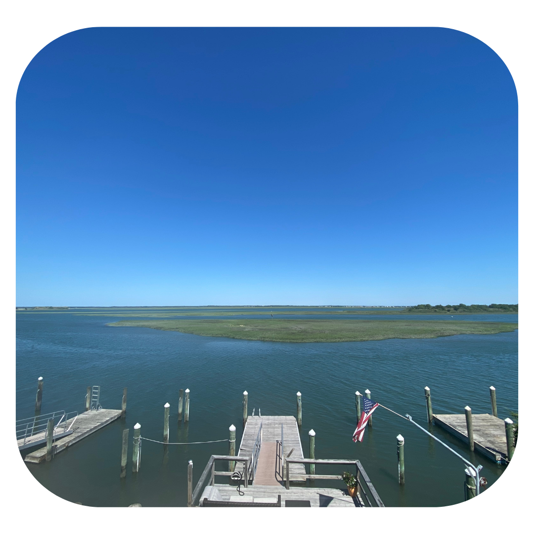 Dock on a bay which boaters can rent