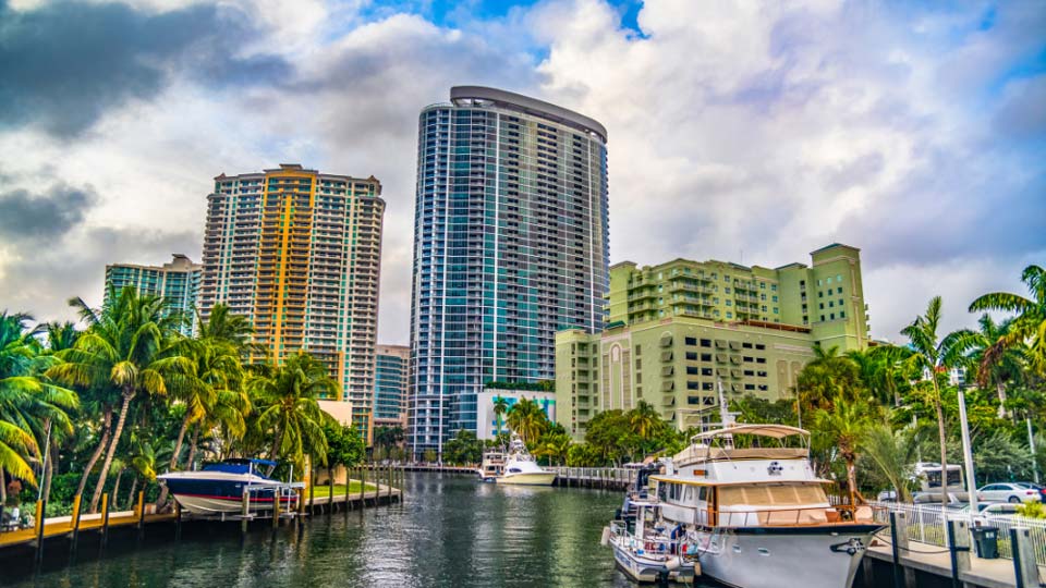 Dockshare New River Boating: Urban Boating with Scenic Access